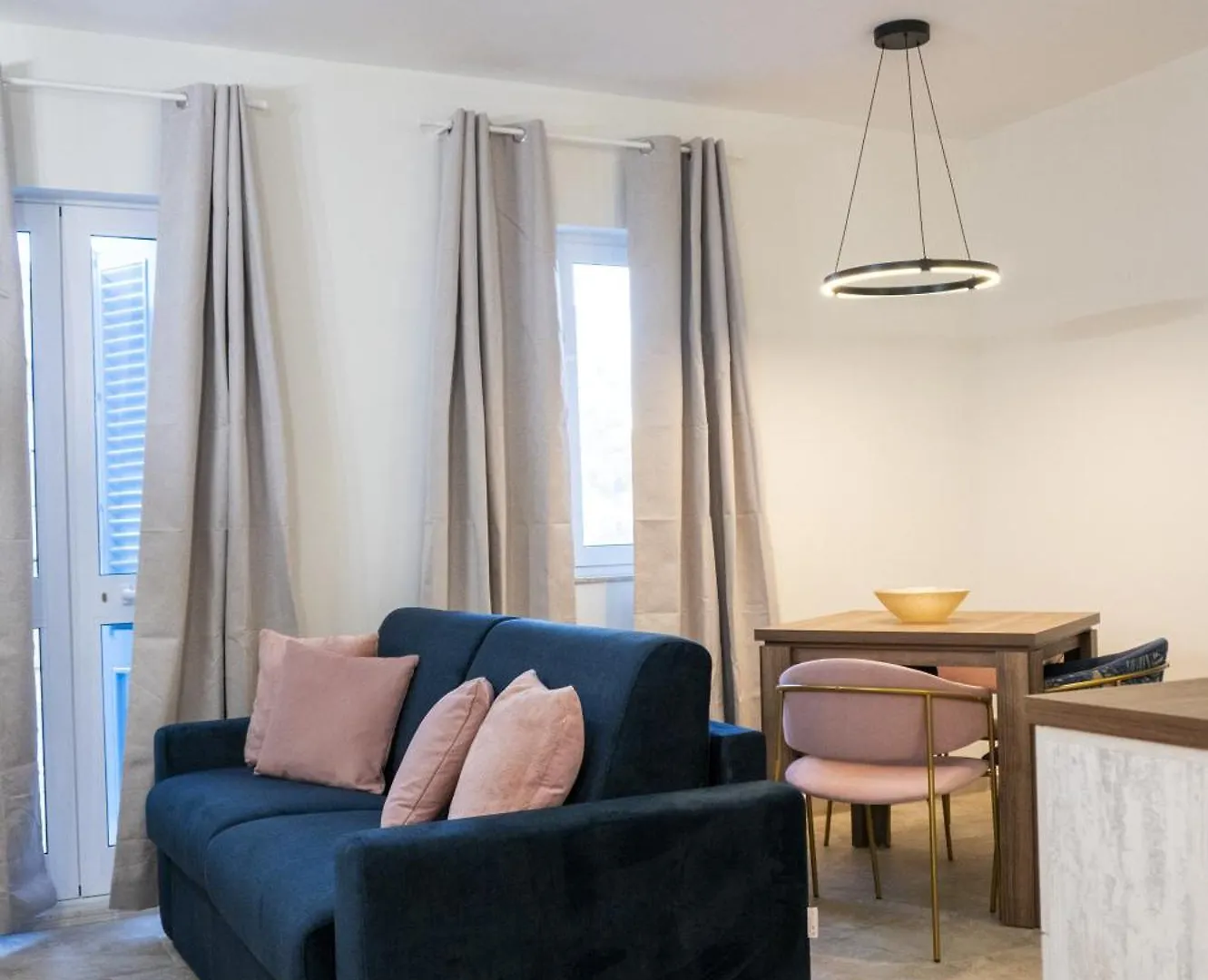 Valletta City Suites 0*,