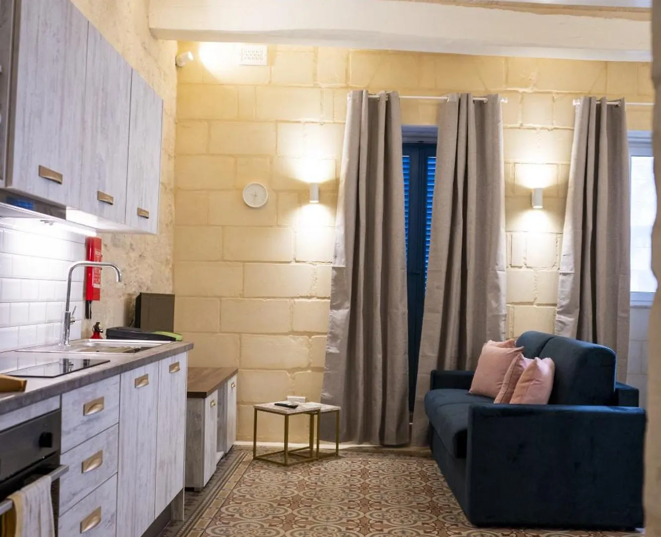 Apartment Valletta City Suites