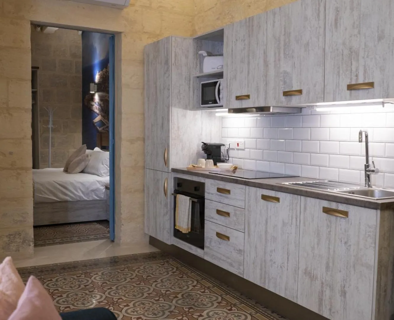 Valletta City Suites 0*,  Malta